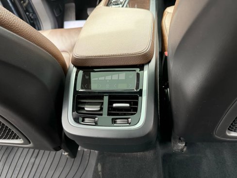 Used 2019 Volvo XC90 T6 Momentum w/ Advanced Package image 13