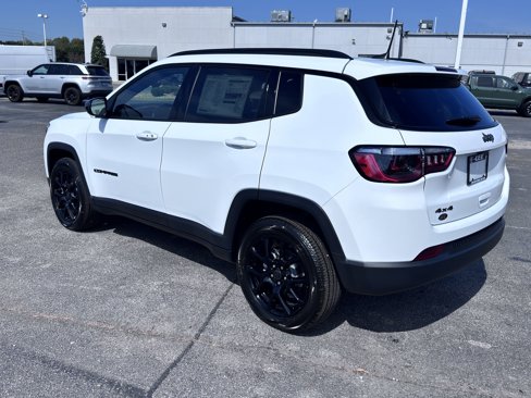New 2026 Jeep Compass Latitude image 7