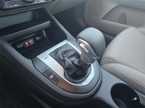 Used 2021 Kia Forte LXS image 17