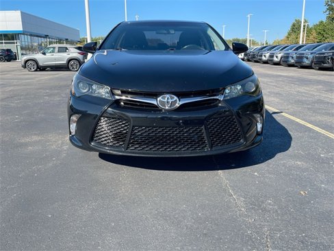 Used 2017 Toyota Camry SE image 27