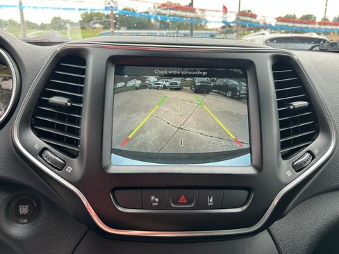 Used 2022 Jeep Cherokee Latitude Lux image 13