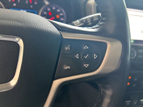 Used 2018 GMC Terrain Denali w/ Advanced Safety Package image 46