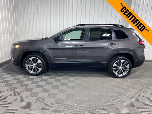 Certified 2022 Jeep Cherokee Limited w/ Elite Package image 8