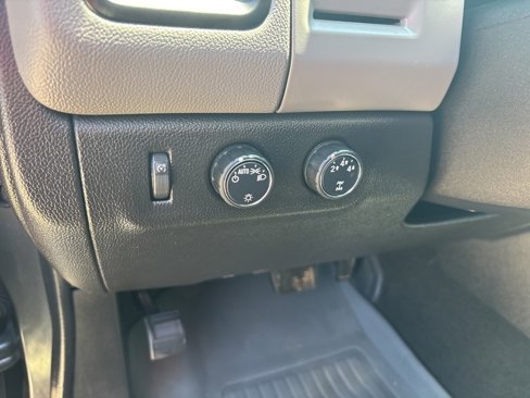 Used 2016 Chevrolet Colorado LT image 17