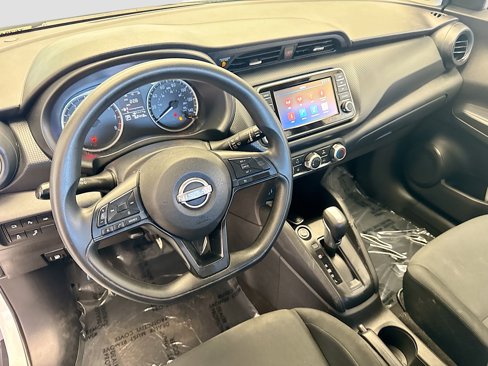 Used 2023 Nissan Kicks S image 7