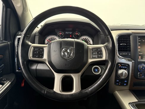 Used 2015 RAM 1500 Laramie w/ Convenience Group image 16