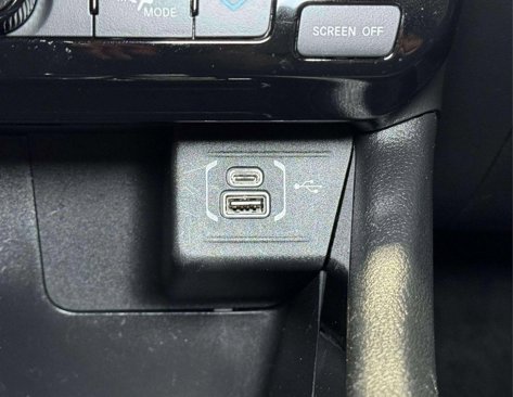 Used 2022 Jeep Compass Limited image 13