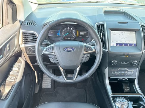 Used 2020 Ford Edge SEL image 14