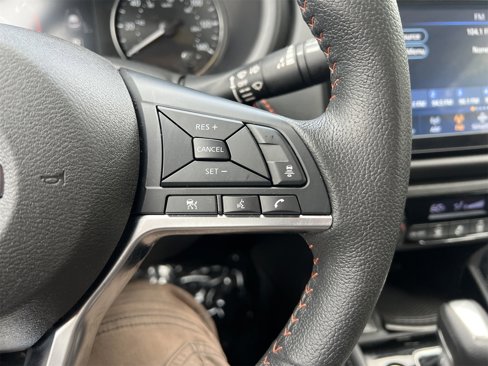 Certified 2024 Nissan Kicks SR image 9