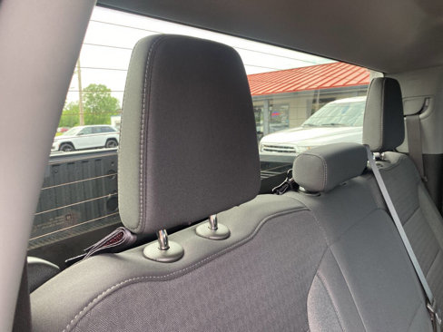 Used 2023 GMC Sierra 1500 SLE image 17