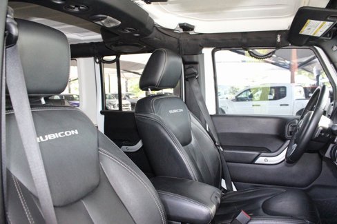 Used 2014 Jeep Wrangler Unlimited Rubicon image 35
