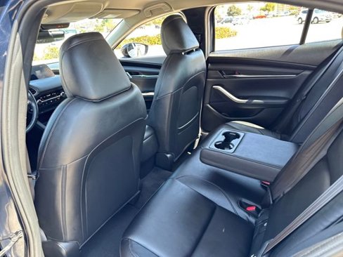 Used 2020 MAZDA MAZDA3 Sedan w/ Preferred Package image 19