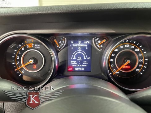 Used 2023 Jeep Wrangler Willys image 15