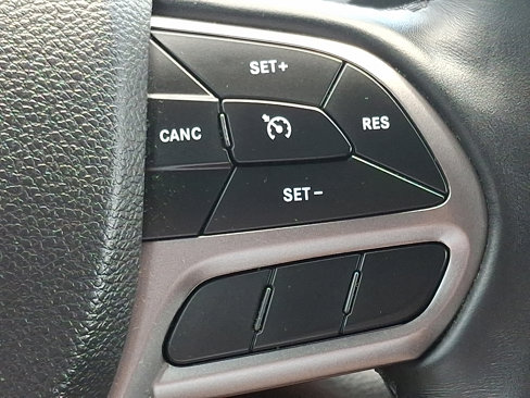 Certified 2019 Jeep Cherokee Latitude Plus image 21