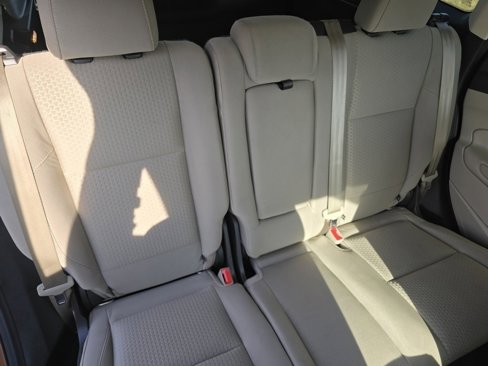 Used 2017 Ford Escape SE image 25