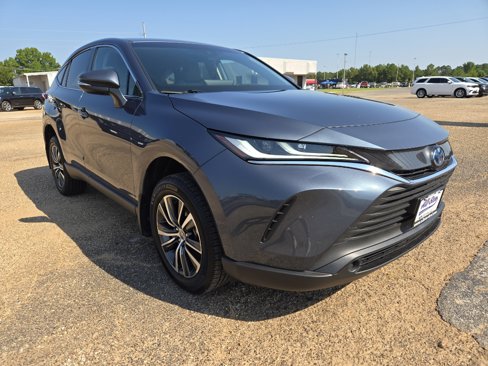 Used 2023 Toyota Venza LE image 7