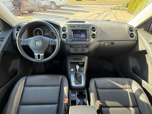 Used 2017 Volkswagen Tiguan Wolfsburg Edition image 3