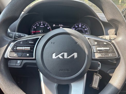 Used 2024 Kia Forte LXS image 25