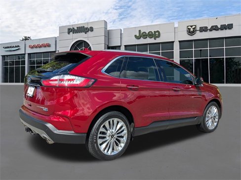 Used 2019 Ford Edge Titanium w/ Cold Weather Package image 3