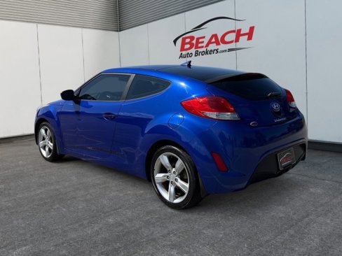 Used 2012 Hyundai Veloster image 11