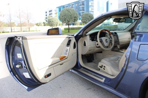 Used 2005 Cadillac XLR image 21