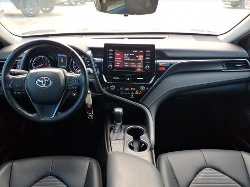 Used 2022 Toyota Camry SE image 14