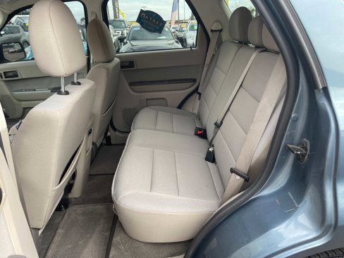 Used 2011 Ford Escape XLT image 10