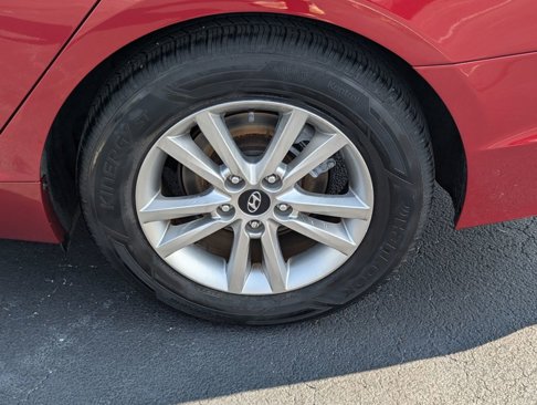 Used 2016 Hyundai Sonata SE image 22