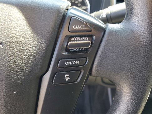 Used 2022 Nissan Frontier SV w/ Technology Package image 12