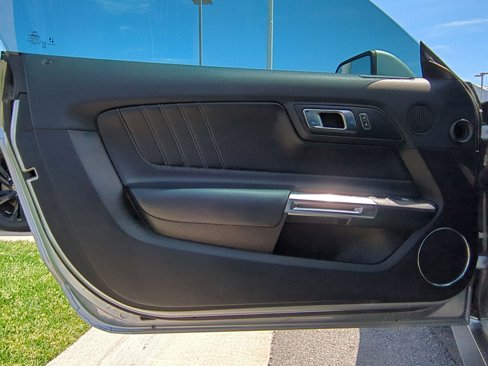 Used 2021 Ford Mustang Premium image 12