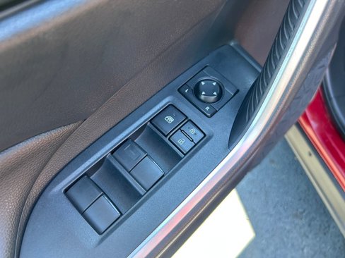 Certified 2022 Toyota RAV4 LE image 19