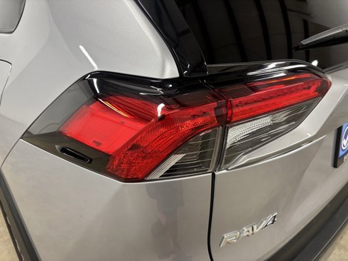 Used 2023 Toyota RAV4 Limited image 7