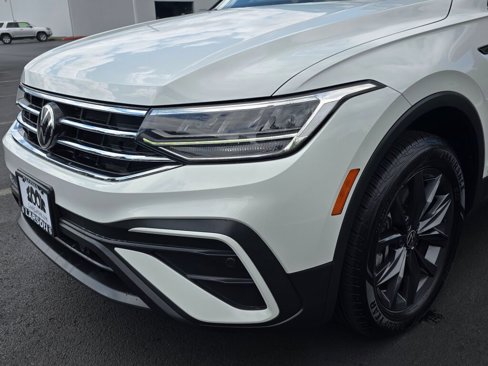 Used 2022 Volkswagen Tiguan SE image 10