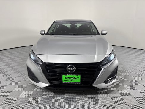 Used 2023 Nissan Altima 2.5 SV image 5