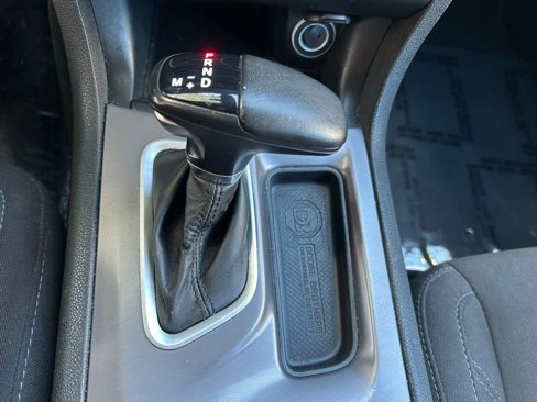 Used 2023 Dodge Charger SXT image 23