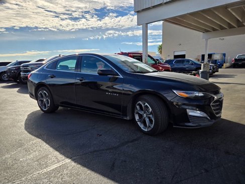 Used 2024 Chevrolet Malibu LT image 1