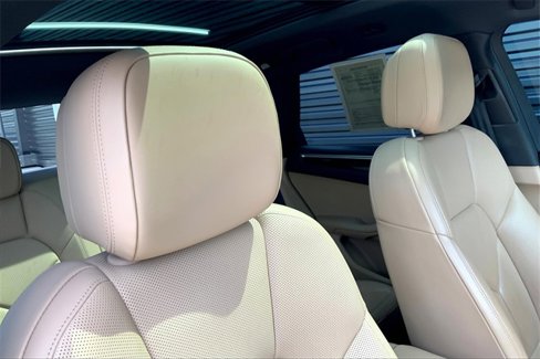 Certified 2021 Porsche Macan S image 8