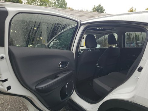 Used 2021 Honda HR-V EX image 18