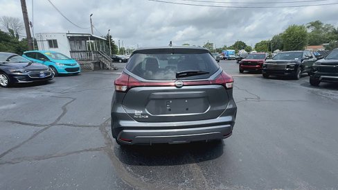 Used 2024 Nissan Kicks S image 7