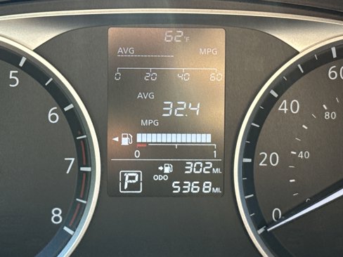 Used 2024 Nissan Kicks S image 10