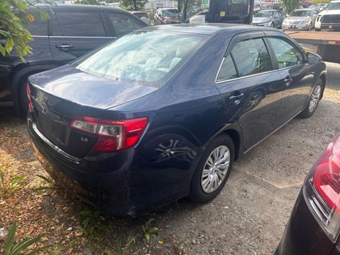 Used 2014 Toyota Camry LE image 6
