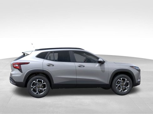 New 2026 Chevrolet Trax LT image 5