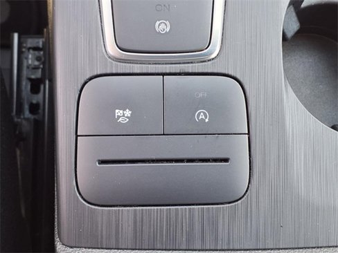 Used 2022 Ford Escape SE image 23
