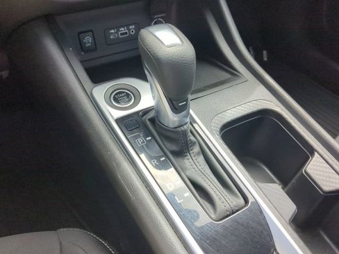 Used 2024 Nissan Sentra SV image 28