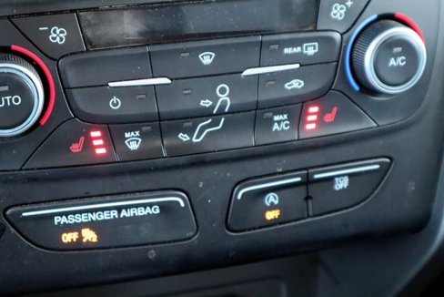 Certified 2018 Ford Escape SE image 6