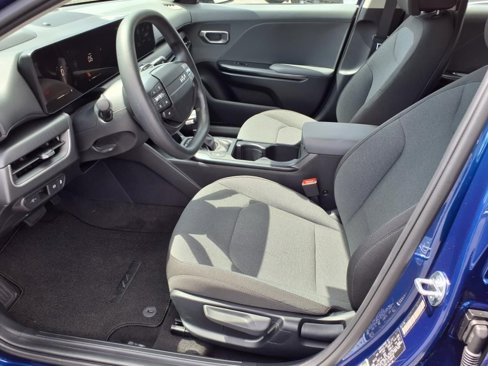 New 2025 Kia K4 LXS image 10