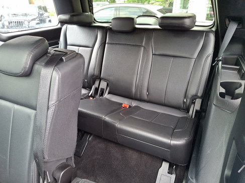 Used 2020 Ford Expedition XLT w/ Equipment Group 202A image 11