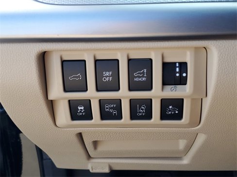 Used 2017 Subaru Outback 2.5i Premium image 22