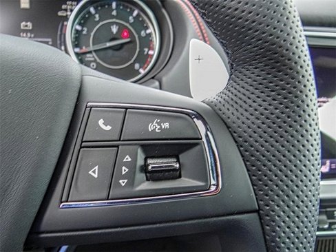 New 2023 Maserati Levante Modena image 8