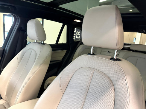 Used 2018 BMW X1 xDrive28i image 14